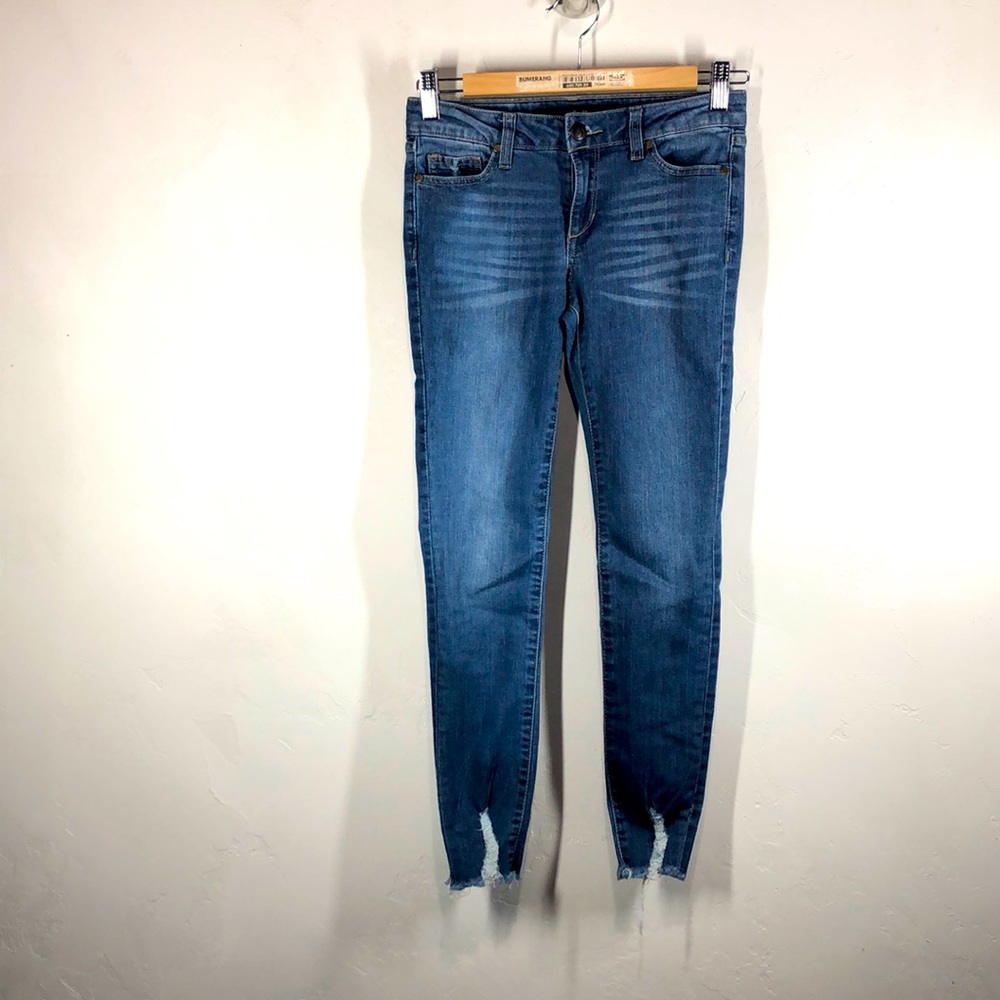 Joe’s Jeans skinny distressed hem size 14